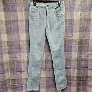 DKNY Jeans •Women's Size 2 •Mint Green •Regular Fit •Mid Rise • Skinny Leg •NWT